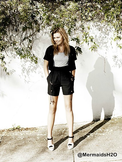 Indiana Evans para 'Who' (Christopher Morris)
