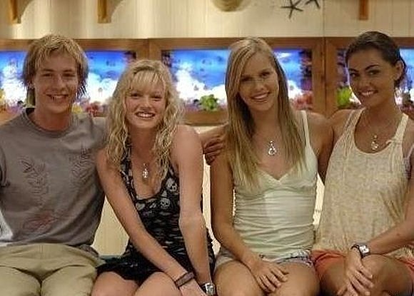 Lewis,Rikki,Emma y Cleo