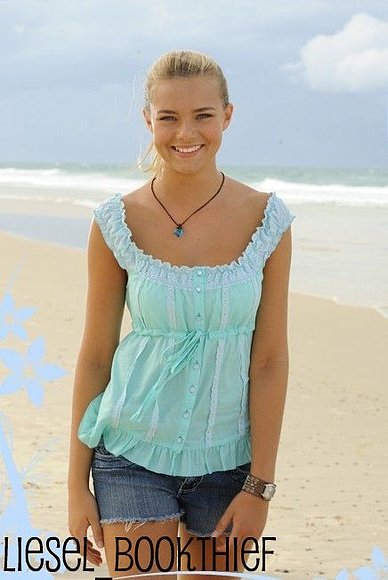 Bella en la playa