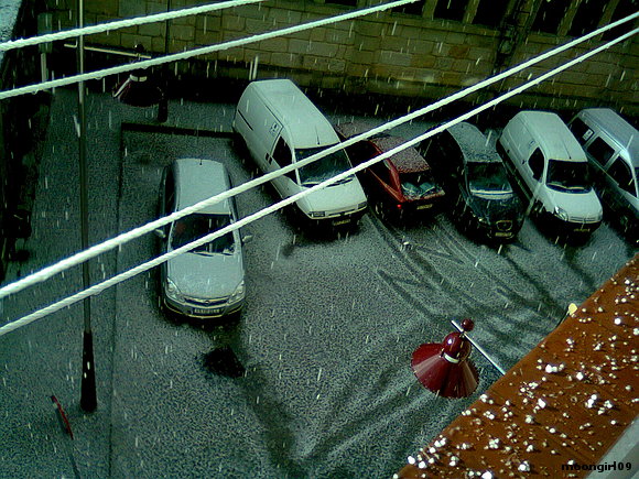 granizo, rayos y sol, de todo un poco.