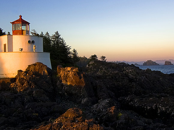 Un faro precioso.