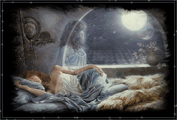 La luna se esconde a dormir...