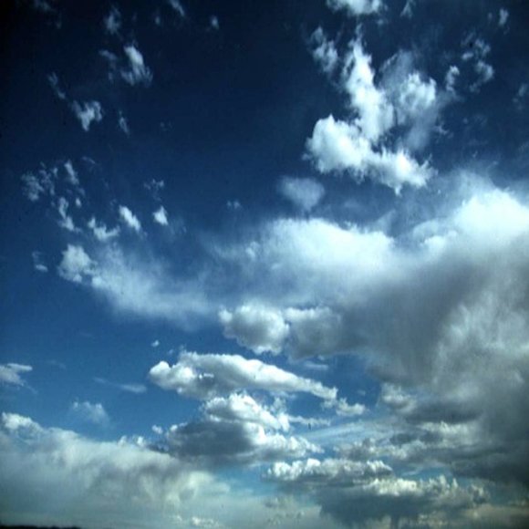 Se me escapa la mirada al cielo imaginandote