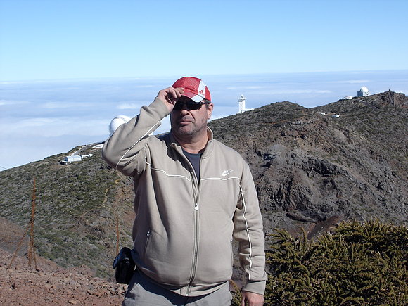 un servidor en el roque de los muchachos