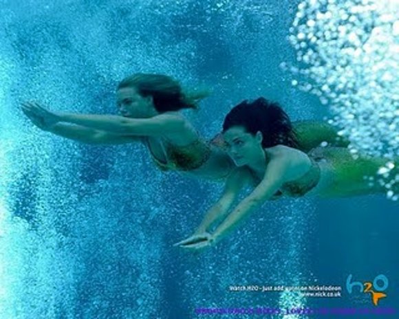 EN EL AGUA!