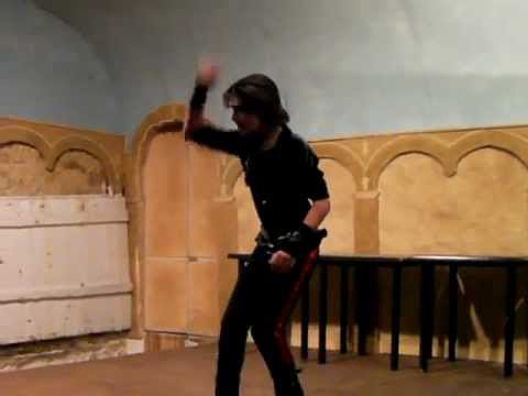 roberto interpretando a michael jackso