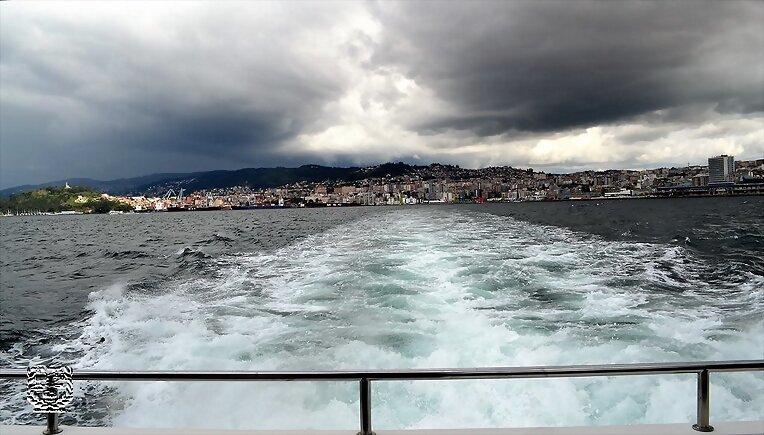 Recorriendo en barco las Rias Baixas Gallegas.