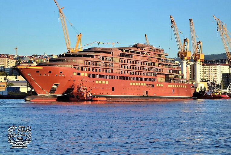 Crucero-yate de Ritz-Carlton. De 190 metros