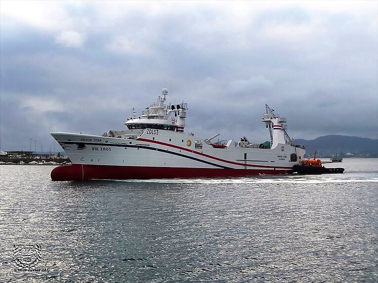El  buque pesquero  F / V Argos Cies