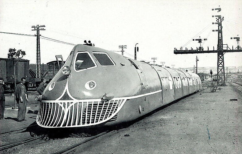 Primer tren Talgo