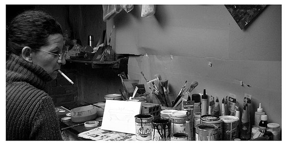 SOL SANCHEZ TRABAJANDO EN SU ESTUDIO