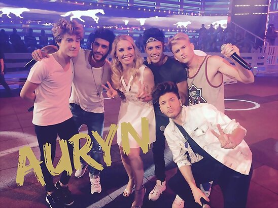 HOY JUEVES 16-7-2015, FOTO DE SORY CON AURYN