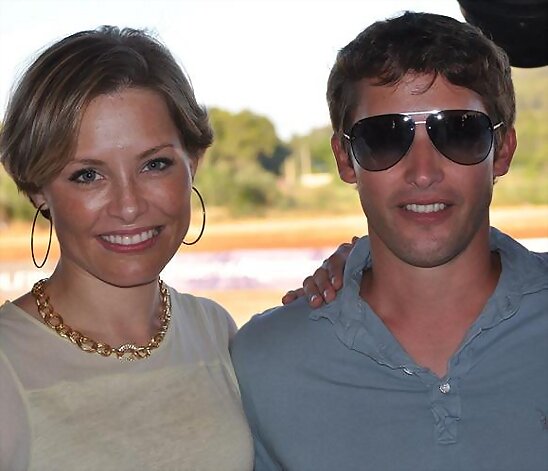 [HOY JUEVES 28-6-2012, FOTO DE SORAYA CON JAMES]