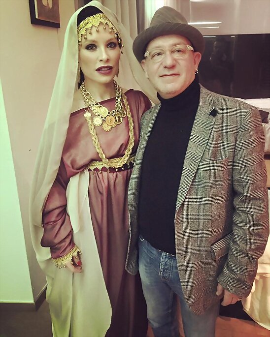 HOY MARTES 9-2-2016, FOTO EN LOS CARNAVALES MERIDA