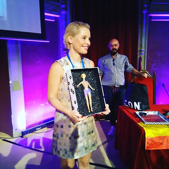 HOY JUEVES 6-10-2016, FOTO DE PREMIO EUROVISIÓN