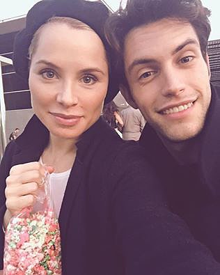 HOY LUNES 24-10-2016, FOTO DE SORY CON SU NOVIO