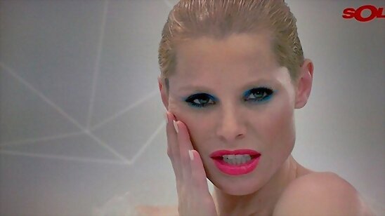 HOY JUEVES 21-11-2013, FOTO DEL VIDEOCLIP PLASTIC