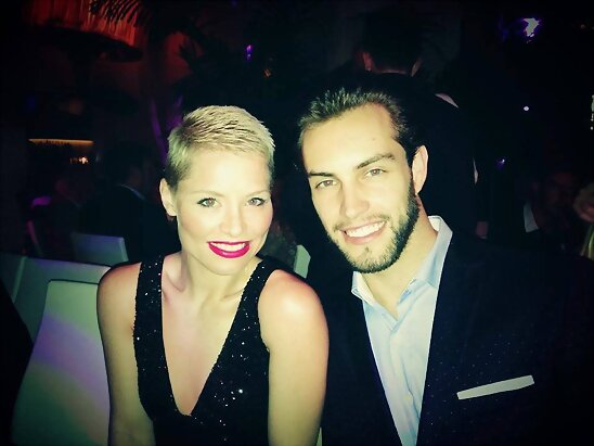 HOY  VIERNES 27-12-2013, FOTO DE SORY Y SU NOVIO