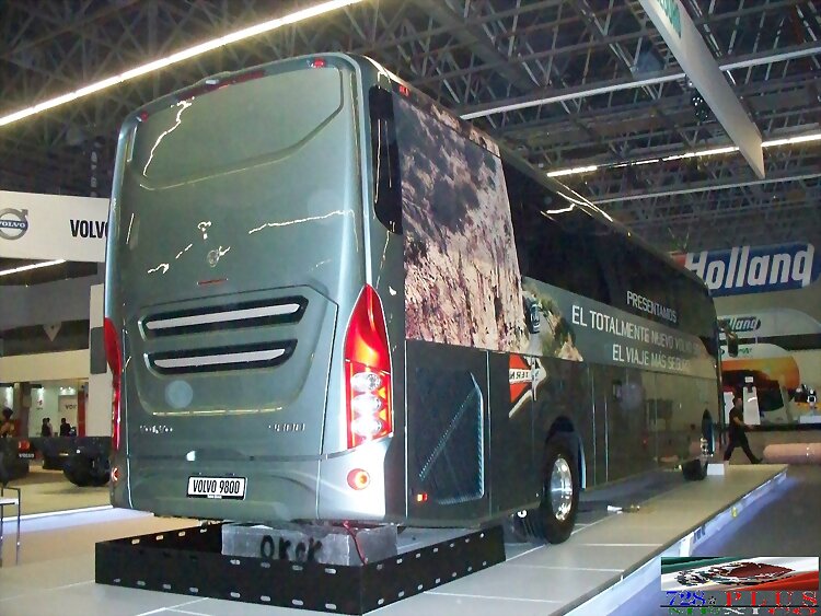 Volvo 9800 atras (EXHIBICIÓN)