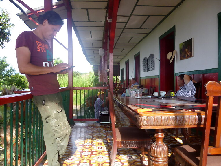 HOSPEDAJE CAFETERO AL 57-3137309087 COLOMBIA