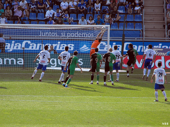 Tenerife 2 - Racing 1 (1-5-2010) (46)