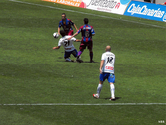 Tenerife 5 - Levante 1 (44) (12-4-2009)
