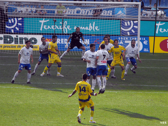 Tenerife 2 - Las Palmas 0 (43) (25-4-2009)