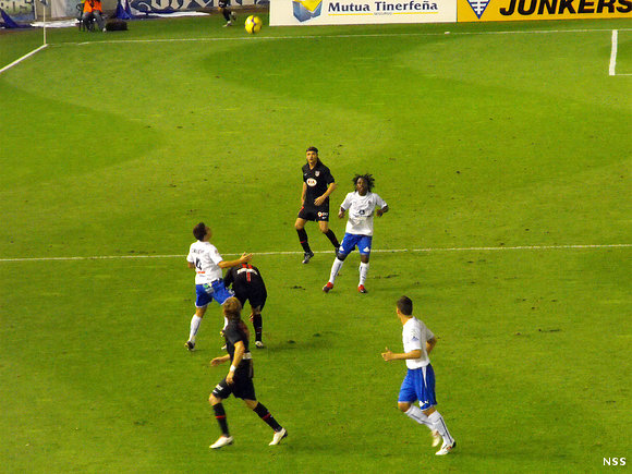 Tenerife 1 - Atlético Madrid 1 (25) (20-12-2009)