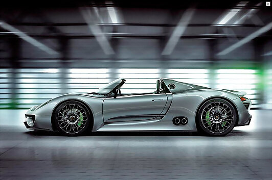 PORSCHE 918 HYBRID