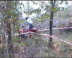 TAMBIEN LOS QUAD&acute;S HACEN TRIAL