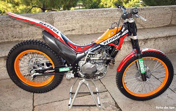 ¿ES TU NUEVA MOTO?