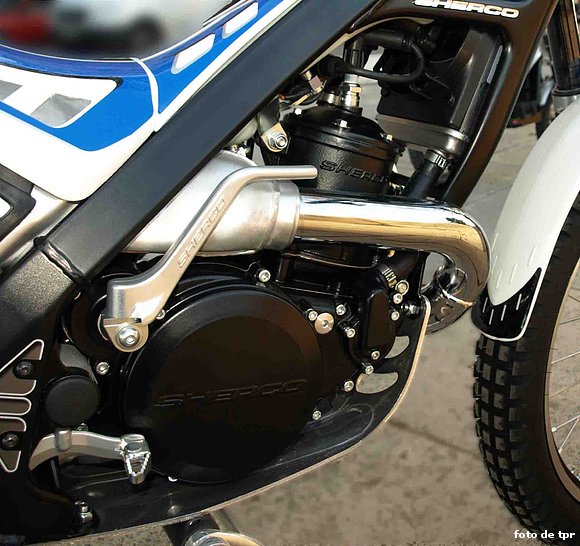 MOTOR. LADO DERECHO.