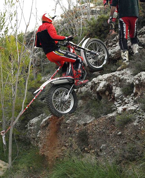 ESCORIHUELA, 1º EN SENIOR A.