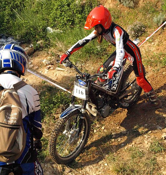 ANDREA MIRA, 3ª EN FEMINAS.