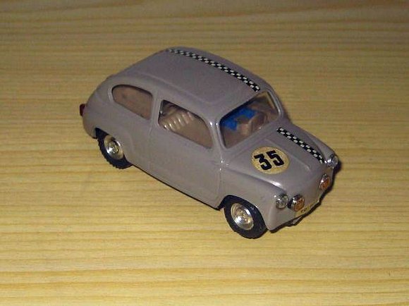 600 GRIS