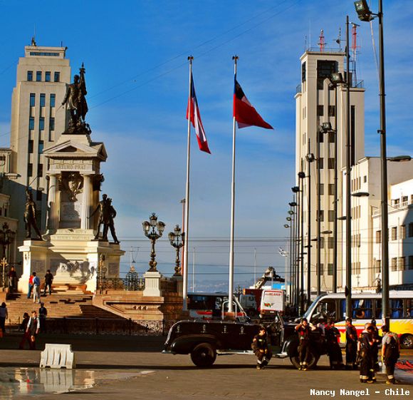 Monumento a Prat - Valparaiso   (Chile)