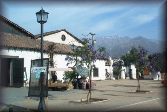 Los Dominicos    (Chile)