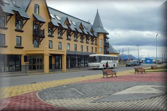 Hotel Costa Australis      (Chile)