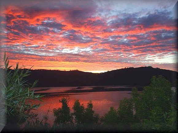 Atardecer en Los Lagos  (Chile)