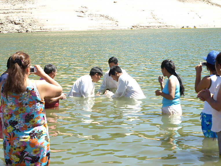 Madrid Embalse Bautizo Cristiano Evangelico
