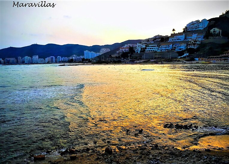 ATARDECER EN EL MAR
