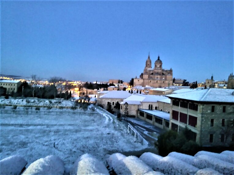 NIEVE DE DÍA, NIEVE DE NOCHE