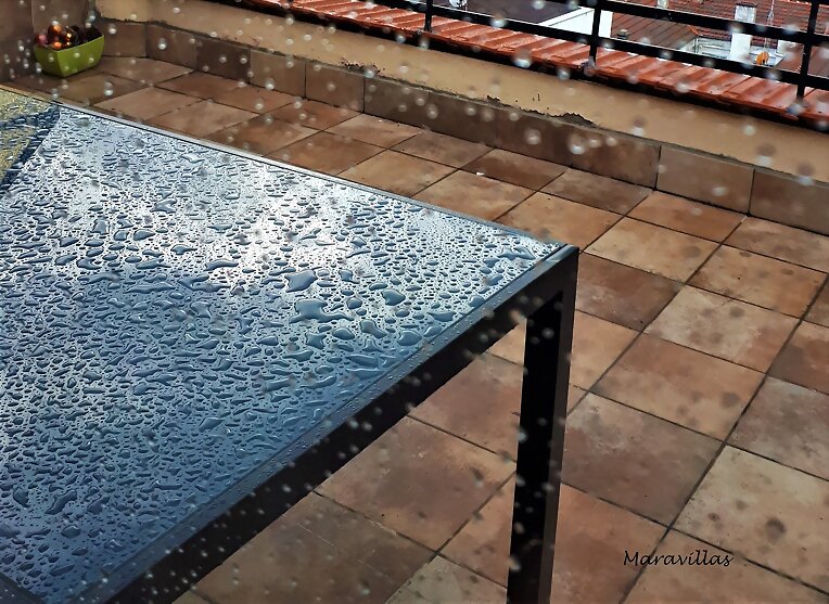 LLUEVE EN EL ALMA