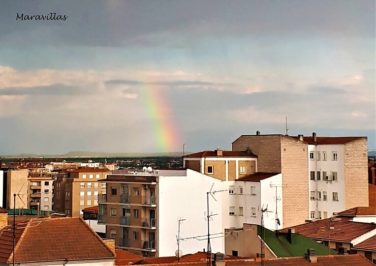 SALIÓ EL ARCO IRIS