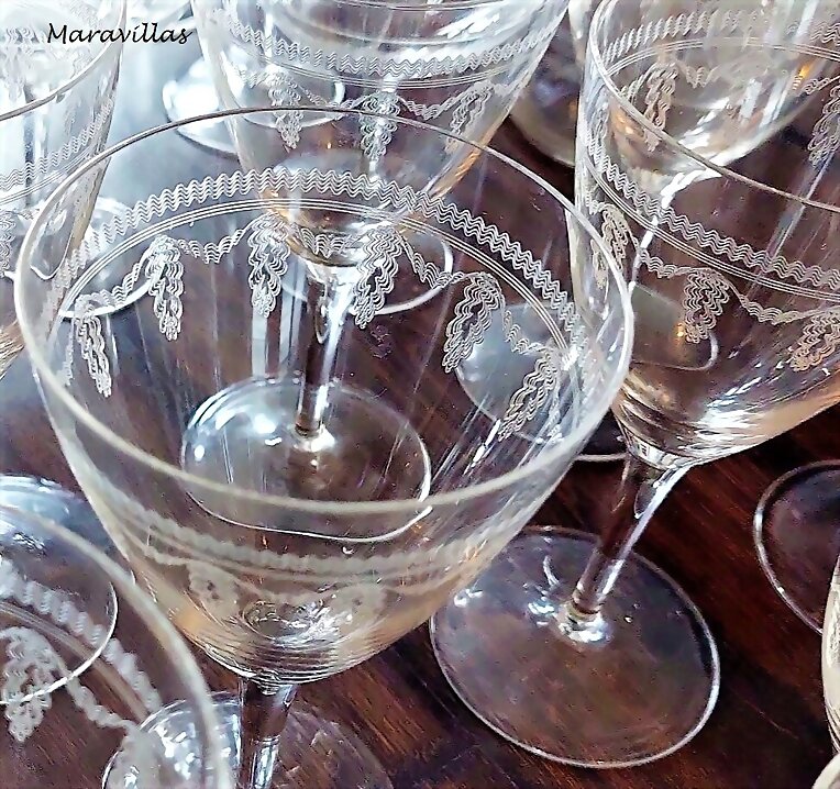 FRÁGILES COMO EL CRISTAL