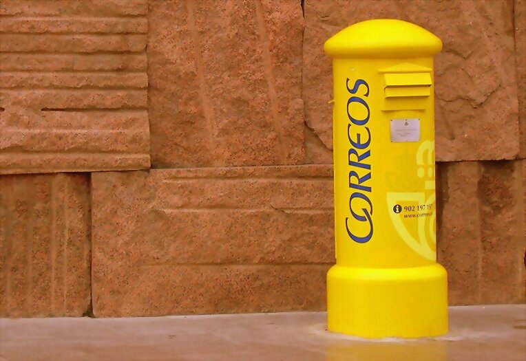 EL CARTERO SIEMPRE LLAMA DOS VECES