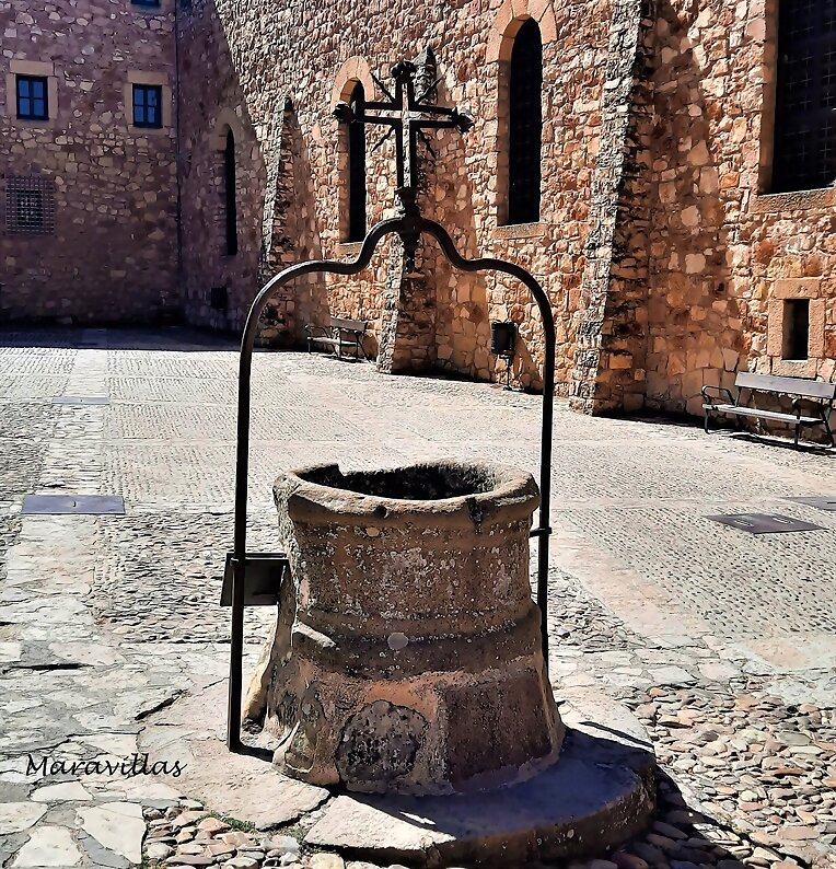 EL POZO  DEL CASTILLO