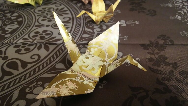 GRULLAS DE ORIGAMI