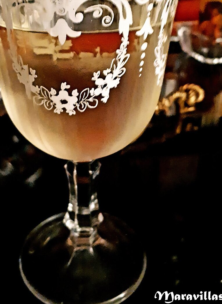 VINO BLANCO