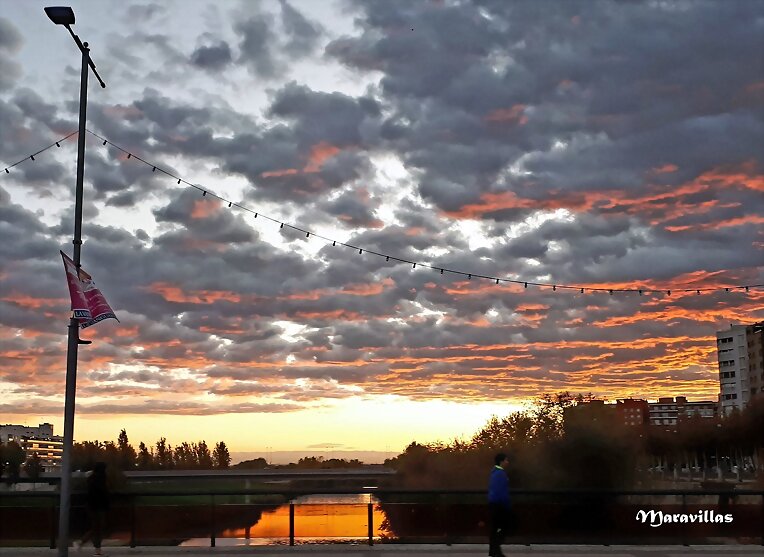 DISTINTOS ATARDECERES